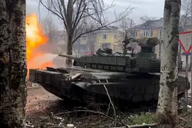 钢雨雷鸣，俄军屠夫战术压制一切火力：上万乌军不会有人活着逃离图片