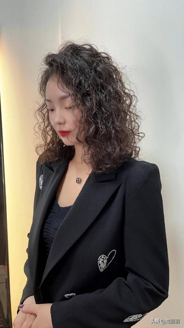 想换发型怎么做，看看这14款，让你大变样