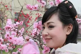 故事：那年我24岁，她32岁，我俩在桃树林里的一段难忘情缘图片