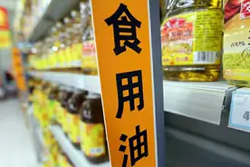 哪种食用油对身体最不健康呢？家里有这2种食用油的，可别再吃了图片