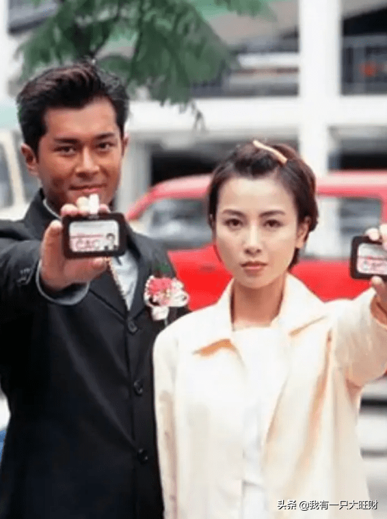 《廉政追缉令》富家女错爱凤凰男，罗家杰配不上刘芷珊的炙热深情