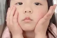 表情包 | 我当然最疼你啦图片