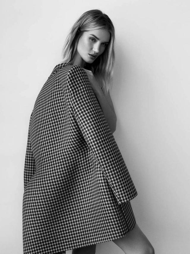 超模罗茜汉丁顿写真(英国顶级模特罗茜·汉丁顿(rosie huntington)