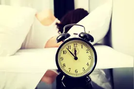 “睡得越早，死得越早”，有科学依据吗？牛津大学研究给出了答案图片