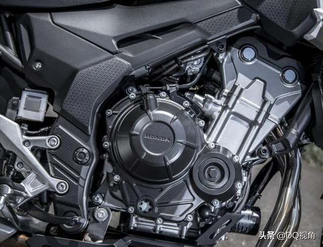 中小排量ADV摩托，本田2022款CB400X解析，减震制动双升级