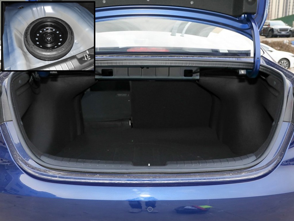 起亚K3 2023款中期改款_起亚k3低配座椅问题_起亚K3 1.5L CVT尊贵版评测