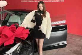 特斯拉使用便携式充电器充电时间要多久？最快充电时间几小时？图片