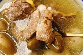 冬天是马蹄丰收季，建议多喝六道马蹄汤，健胃消食，营养又好吃图片