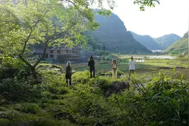 他在贵州租下200亩山谷，95后纷纷投奔：过不花钱的日子，很快乐图片