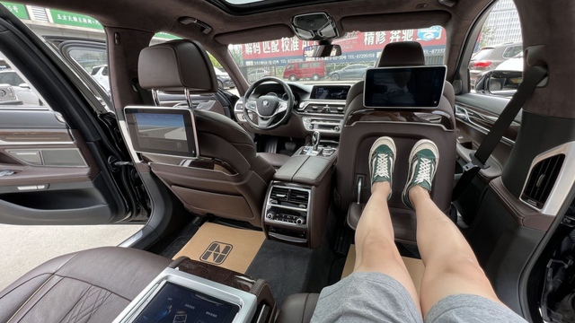 只比新车便宜100万的行政级座驾——二手宝马740Li