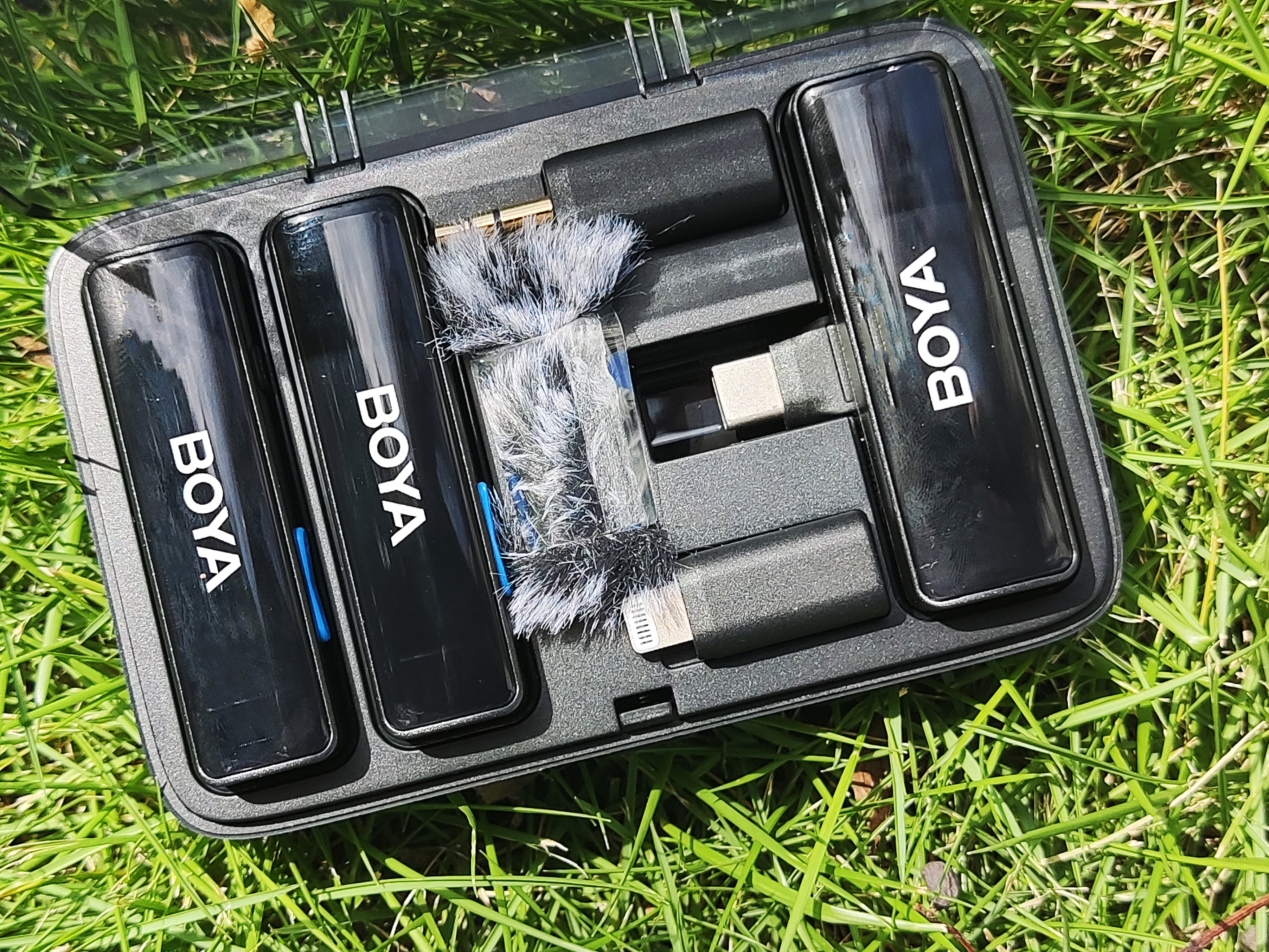 视频小白入手麦克风会在意哪3点？——附博雅一拖二小蜜蜂开箱分享