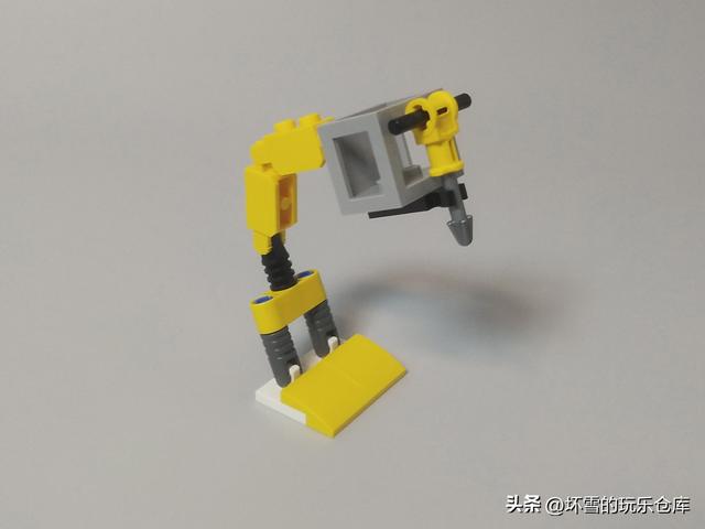 乐高城市组套装试玩，警察大战银行抢匪，保障乐高城市安全