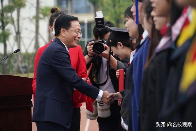6484名成都大学2022届学子毕业啦
