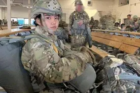 那个为入美国国籍参加美军，诋毁祖国的深圳女孩，如今却想回国了图片