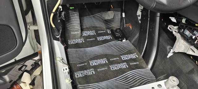 谁说隔音必须做全车才有效果?沃尔沃xc60升级俄罗斯阿德萨隔音