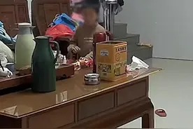 【哥哥好棒！#6岁弟弟糖果卡喉哥哥10秒急救#[心]】图片