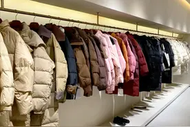 不作不死？月饼塌房后，羽绒服也把自己玩崩了！房价：我真的慌啊图片