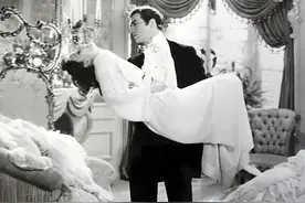 葛丽泰·嘉宝演的《茶花女》听说评价很高，但我总觉得电影不够好图片