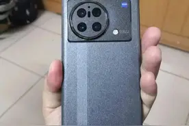 vivo x fold终于受不了前壳，不要套了换了全包膜图片