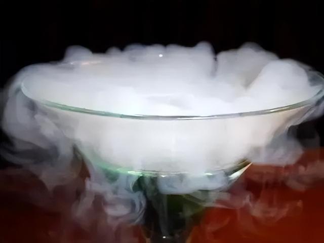 你知道宇宙中最高温和最低温分别是多少吗？是如何测量出来的？