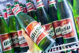 售价不到10块的大乌苏，明知是“工业啤酒”，为何还能年销50亿？图片