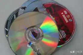 为啥还有人在收旧DVD光盘，废旧光盘有何价值？有人靠它年入20万图片
