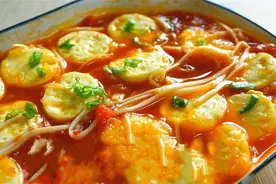 豆腐的神仙吃法，炖一锅都不够吃，滑嫩汤浓，春天喝一碗真舒服图片