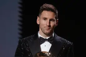 梅西夺得生涯第七座金球奖 莱万排名第二图片