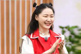 金靖抖机灵玩脱了！否认脾气差但扣助理工资，网友：税务有问题图片