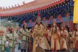 慈禧的生活有多奢靡？吃苹果只闻味道，一天花费四万两白银图片