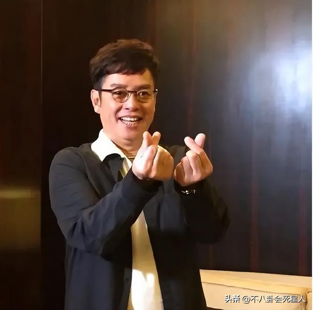 给港圈明星“牌技”排个名：刘嘉玲赢光张学友片酬，林青霞排第四