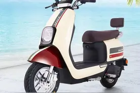 小刀电动车K13测评：最大续航230公里，搭载石墨烯2.0电池图片