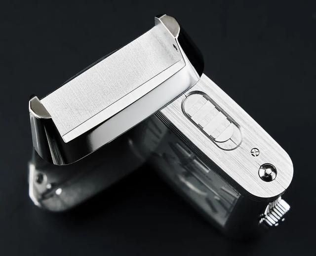 ���ҷ�ת�ļ�ֵ�����