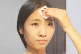 比同龄人更显老，问题可能就出在洗脸方法上，科学洗脸掌握5点图片
