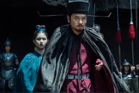 秦桧32世孙的不满：祖上跪岳飞我认了，凭啥还要他跪岳飞的母亲？图片