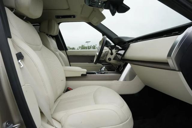 试驾全新一代路虎揽胜，SUV金字塔“塔尖”上的产品！