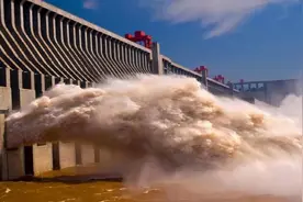 三峡大坝的寿命究竟有多久？建成16年了，2500亿投资收回来了吗？图片