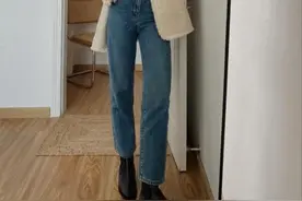 今年流行的“踝靴”，配直筒裤简直是天生一对！显高显瘦还洋气图片