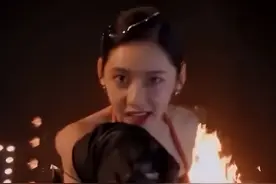 全网唯一“唱跳双废”还被溺爱的女明星，找到了图片