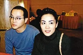 天后王菲坎坷的爱情故事原来第一任不是谢 霆锋也不是李亚鹏而是他图片