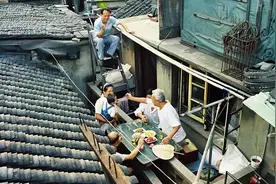 过去时光的上海弄堂，每一张照片，都有隐藏在城市角落的故事图片
