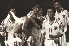 八一队十年祭：“撤编、降级”，中国足球的阳谋图片