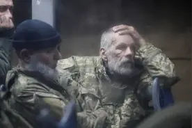 “大鱼”自曝身份，乌军狼狈苦守阵地，俄转守为攻，炮弹万发齐射图片