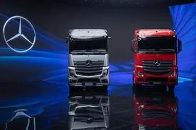 梅赛德斯-奔驰国产重卡正式上市图片