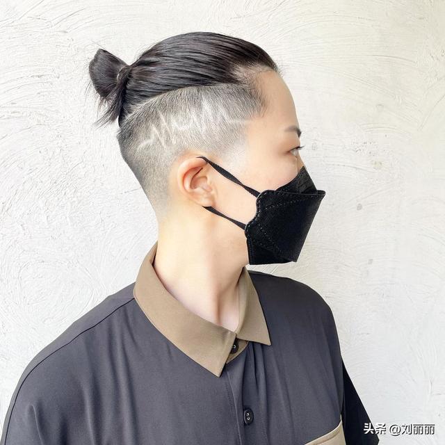 女士发型这样剪,不管短发和长发,全都利落时尚很个性