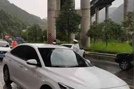 最新！广元城区到朝天区方向！通行须持24小时内核酸阴性检测报告图片