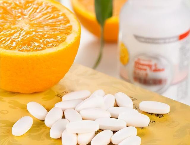 一瓶小小的维生素B12，或能“改善”6种病症，早知早受益