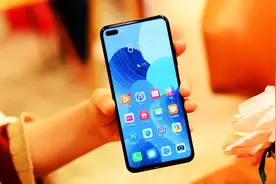 从4199元跌至1808元，麒麟990+鸿蒙系统+256GB，华为5G售价很亲民图片