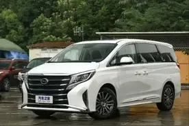 2.0T+8AT+7座，别只看GL8了，这两款气场超强，还更便宜图片