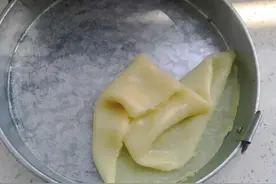 普通面粉做凉皮，加入一克碱，不用洗面还筋道图片